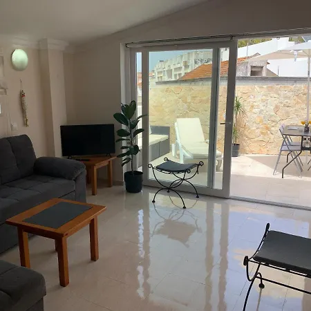 Holiday home House With A Bbq Terrace In The Centre Of Lagos
